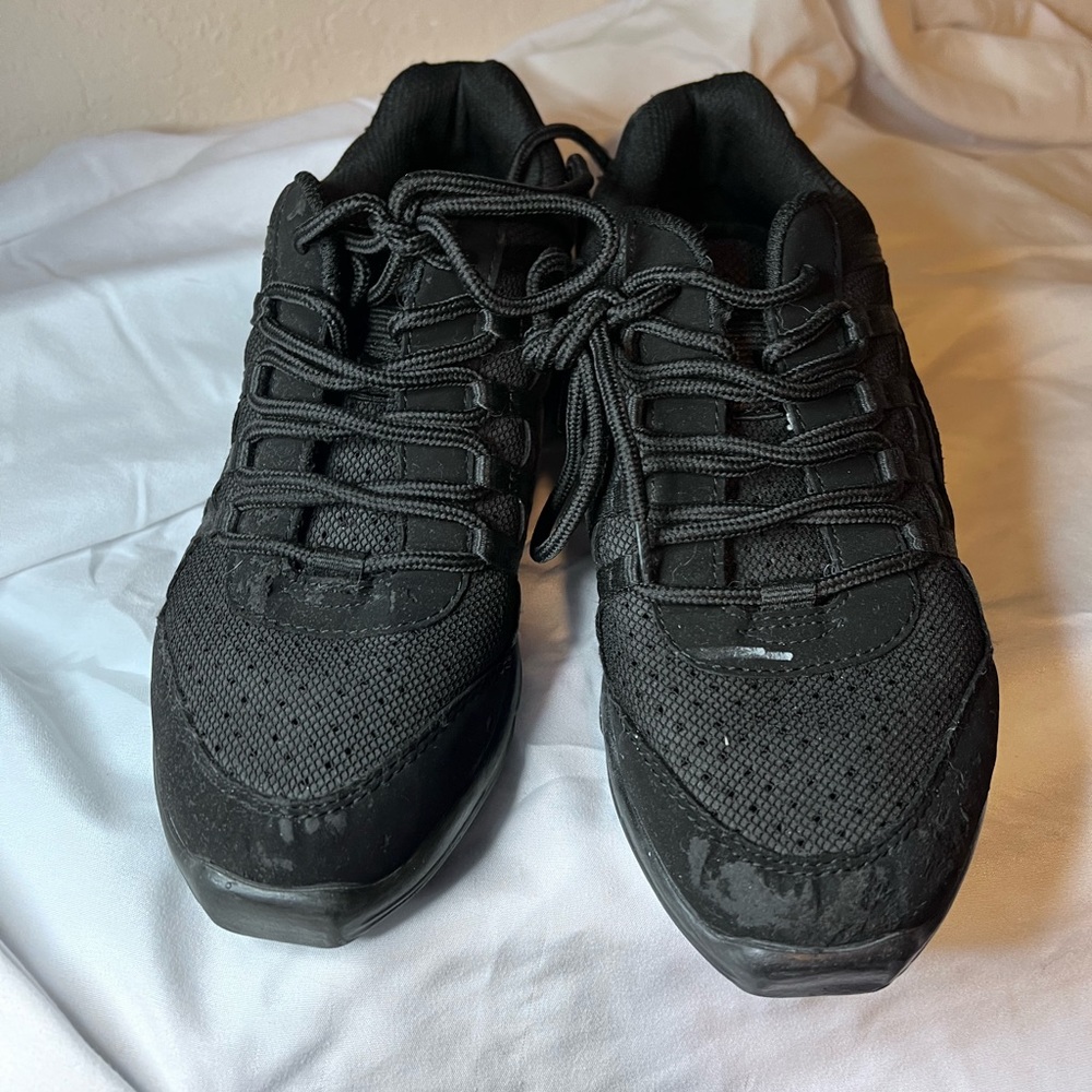 Capezio Women's DS24 Rockit Dance Sneaker